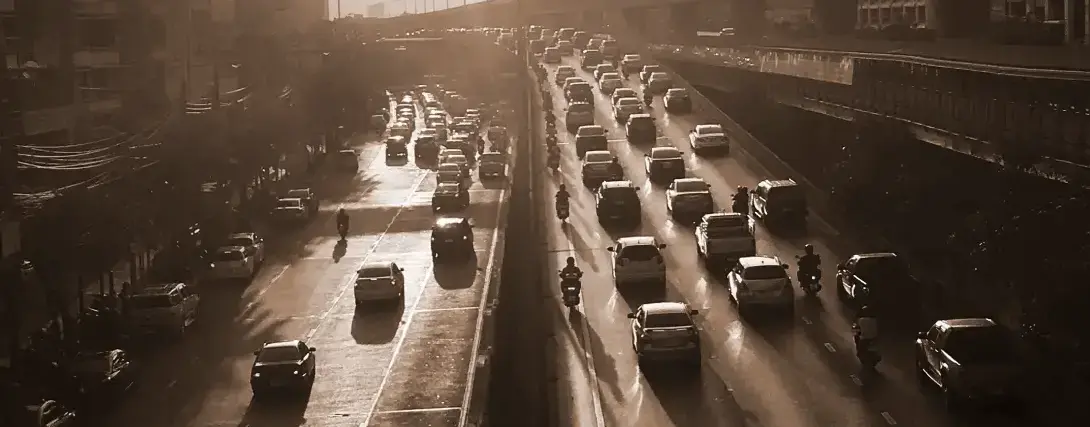 Foto de avenida movimentada